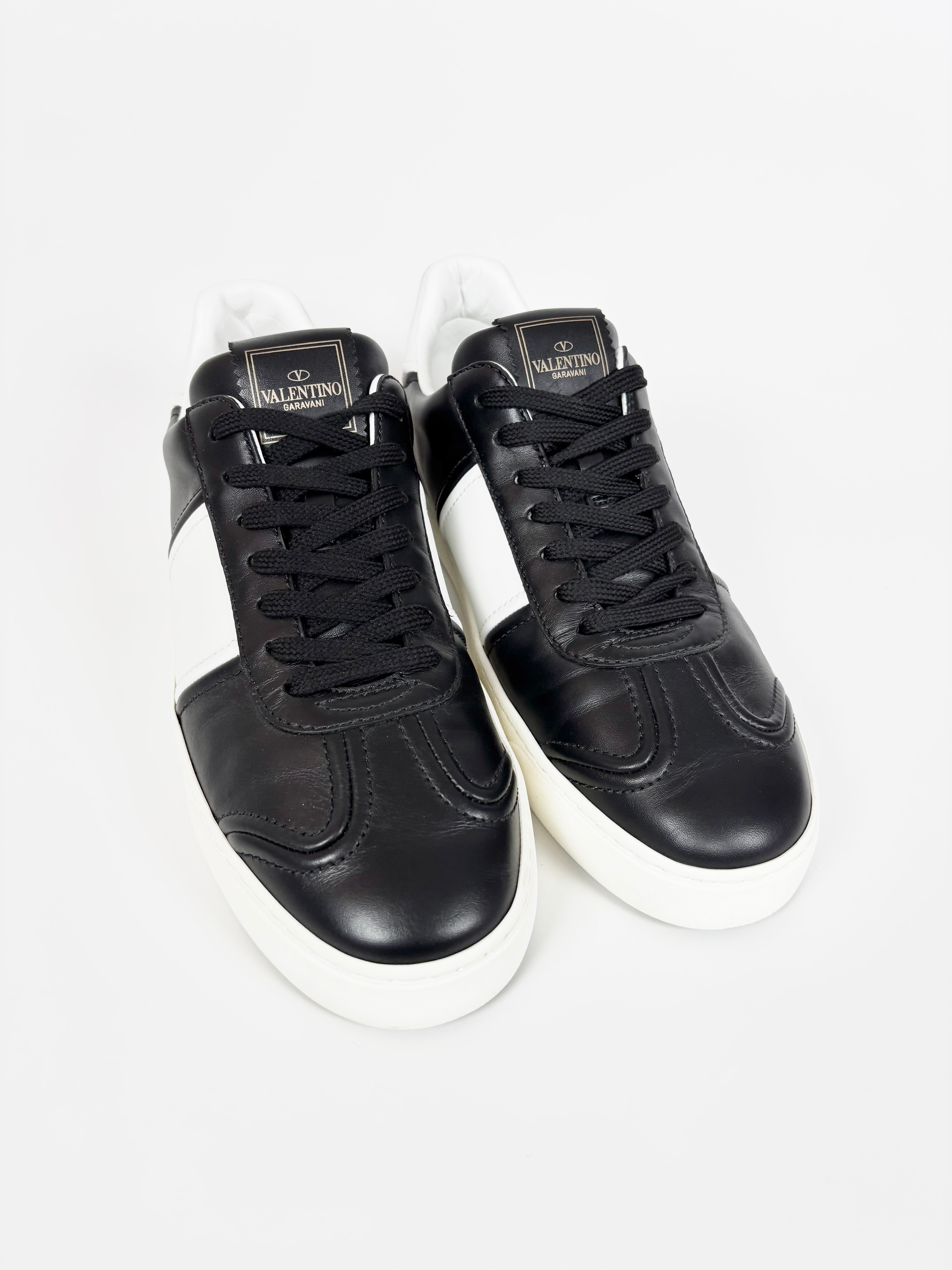 Valentino Flycrew Sneakers